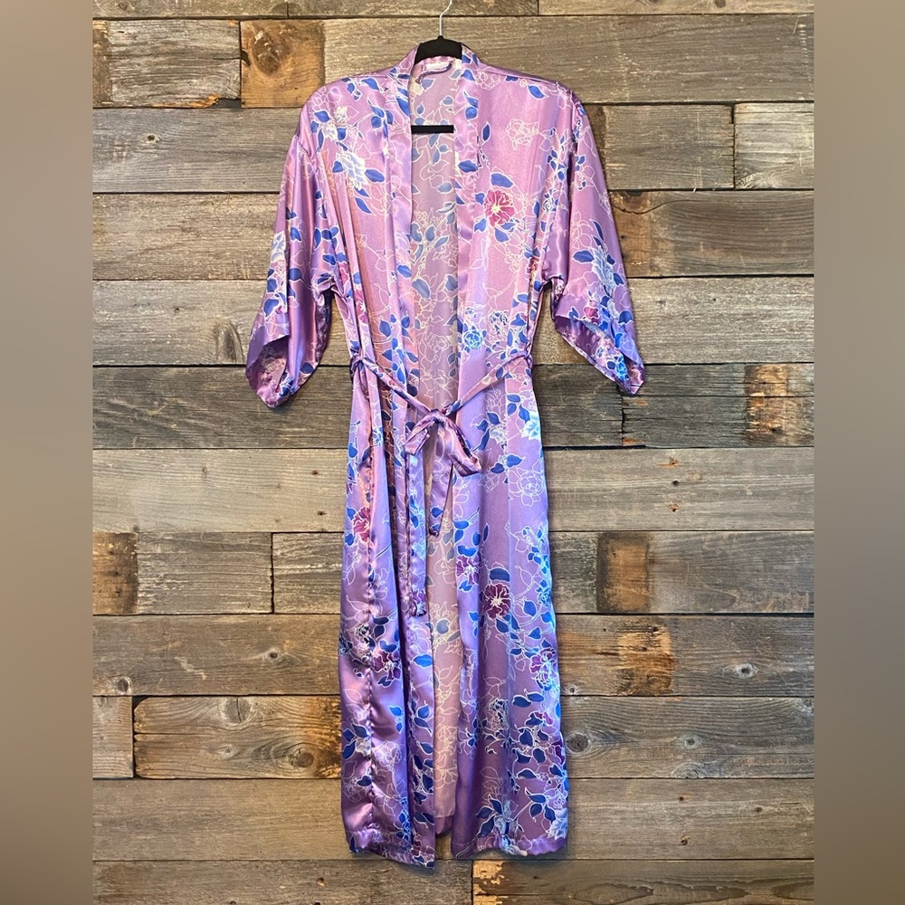 Enchanting Floral Robe Size M